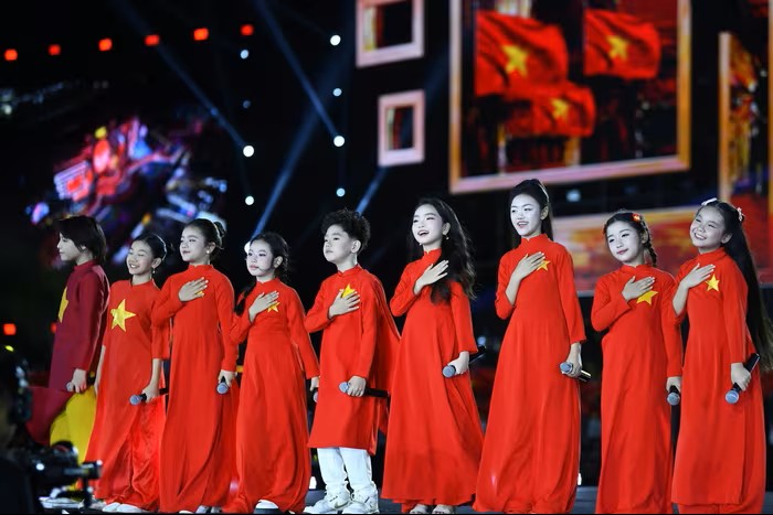 ao-dai-30-4.jpeg